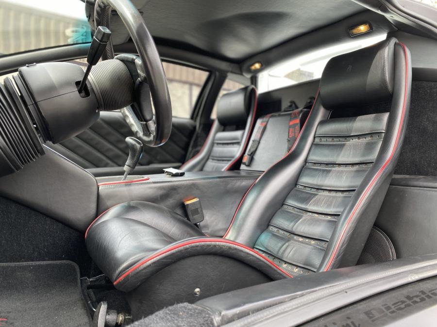 Интерьер Lamborghini Diablo 1991 года  (NA) (фото 39 из 89)